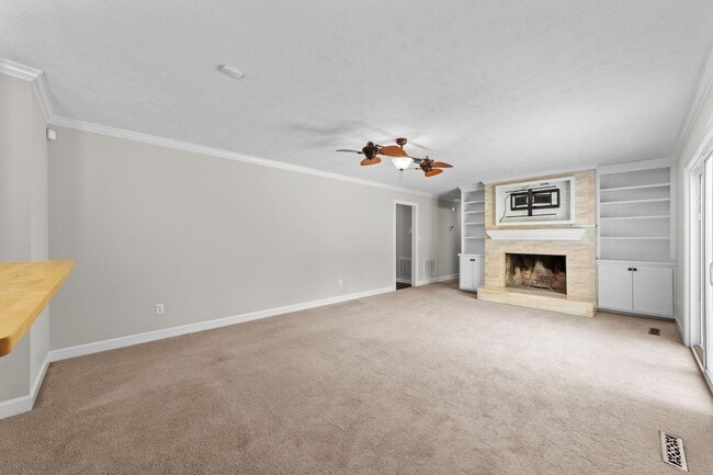 Building Photo - 204 McNeil Rd