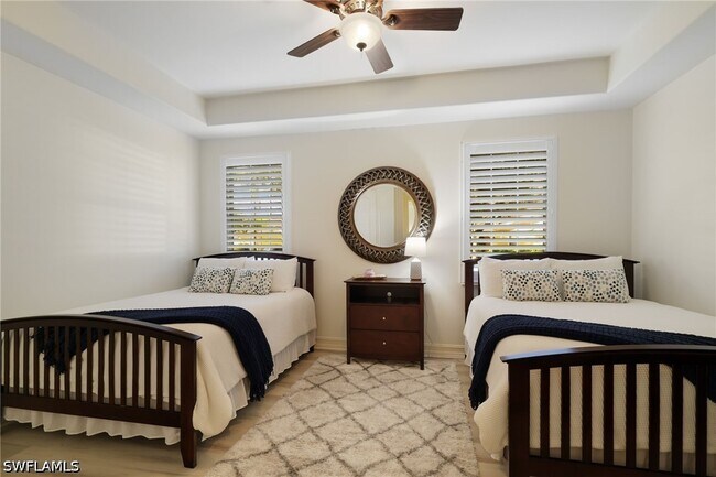 Building Photo - 10821 Vivaldi Ct