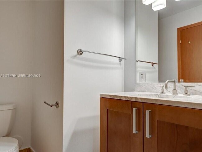 Building Photo - 9499 Collins Ave