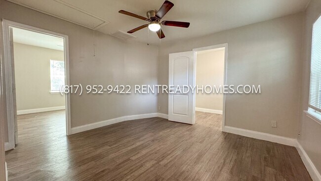 Building Photo - 1123 Sunnyside St