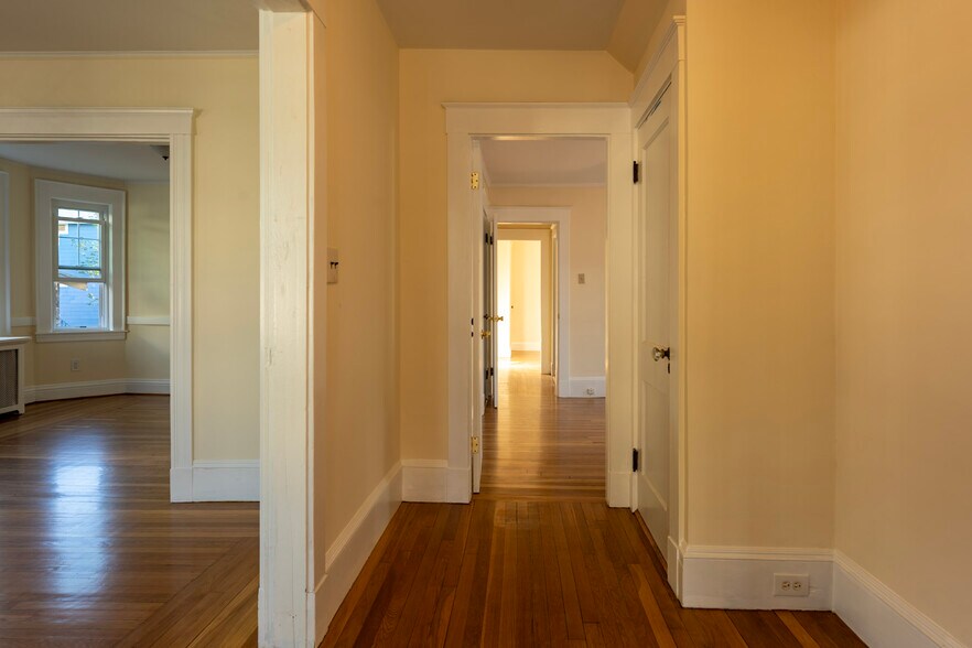 Building Photo - 89 Harnden Ave