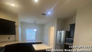 Building Photo - 823 Point Cove