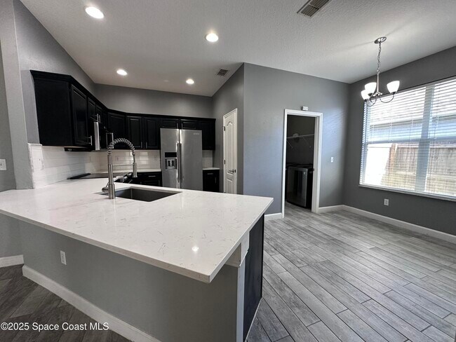 Building Photo - 4009 Knight Ave