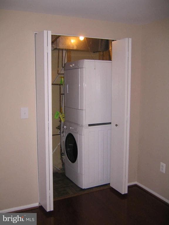 Building Photo - 8444 Georgian Ct