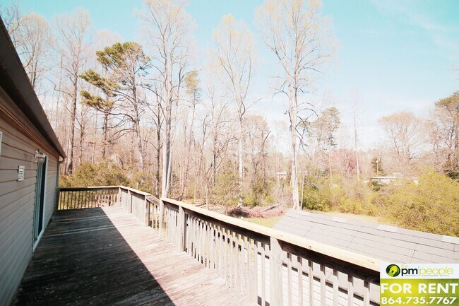 Building Photo - 3/2 Easley Home in Great Location! Easy access to 123, 153, and 85!