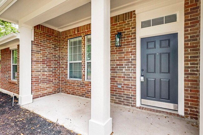 Building Photo - 123 Hackberry Trail