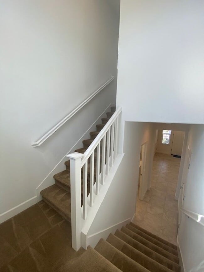 Building Photo - Charming 3-Bedroom House for Rent in Marin...