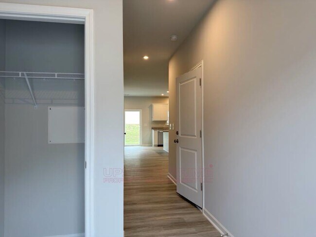 Building Photo - 167 Randwick Ln