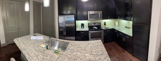 Building Photo - 5655 Carnegie Blvd