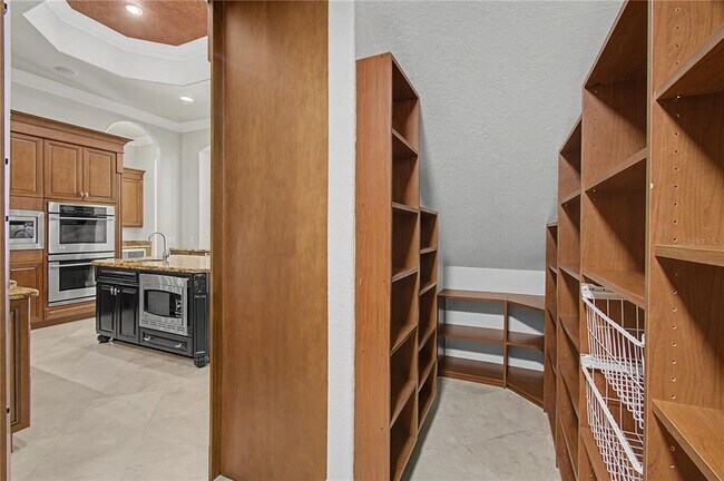 Building Photo - 9313 Southern Breeze Dr