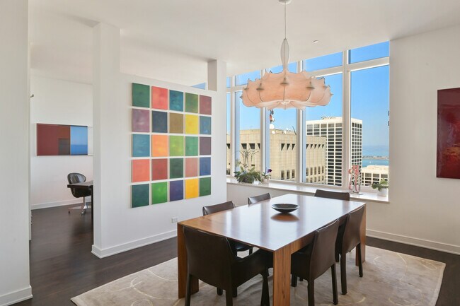 Building Photo - 301 Mission St