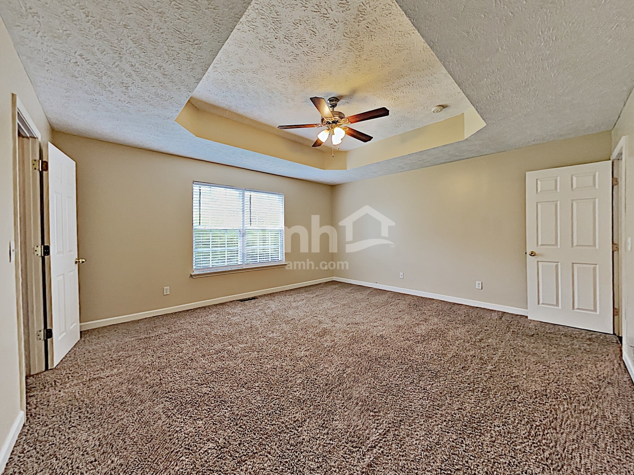 Building Photo - 1564 Laurel Ledge Dr