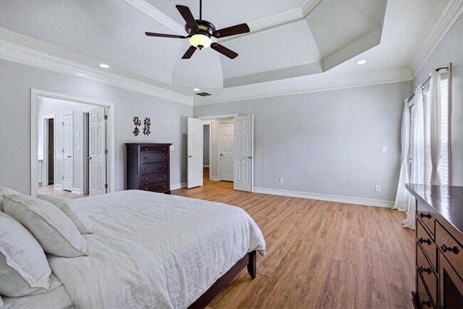Building Photo - 210 Masters View Ct