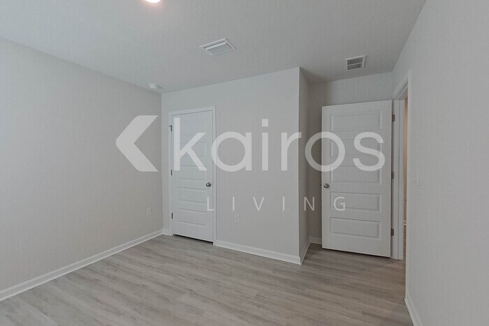 Building Photo - 4702 Malay Cir