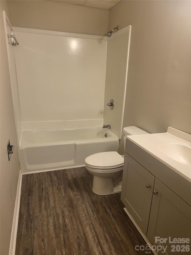 Building Photo - 451 Montgomery Ave