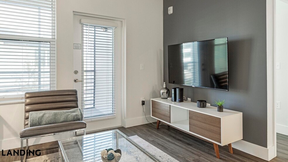 Building Photo - 4950 W Prescott St