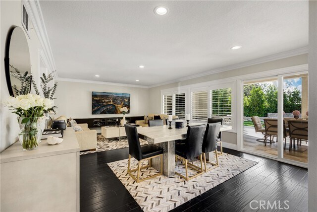 Building Photo - 1320 N Van Gogh Cir