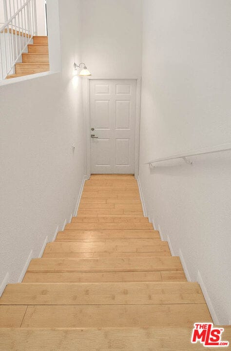 Building Photo - 8741 Darby Ave