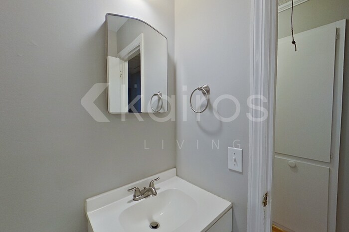 Building Photo - 1703 Morninghill Dr