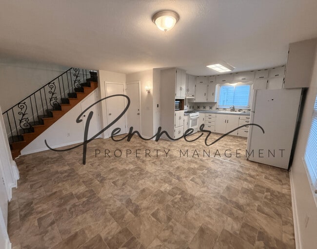 Building Photo - 1212 W 26th St S