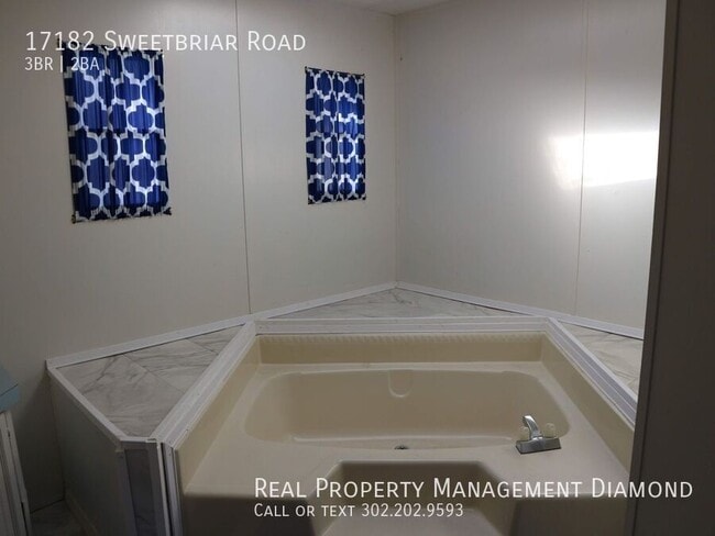 Building Photo - 17182 Sweetbriar Road-