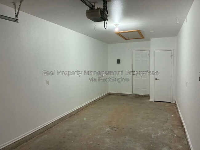 Building Photo - 4713 Castle Bay Cove