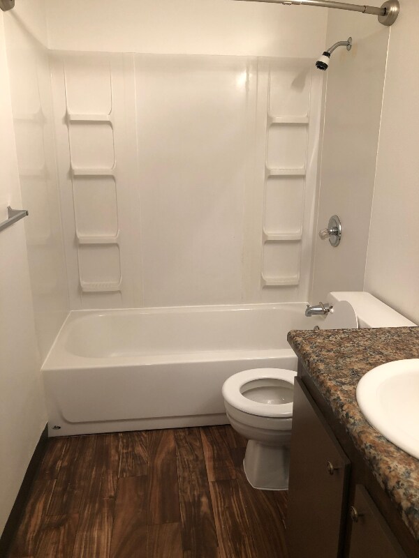 Building Photo - 3206 Pine Rd NE