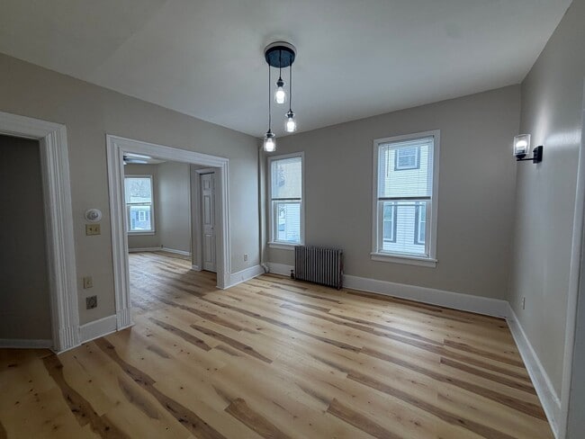 Building Photo - 27-29 Montgomery Ave