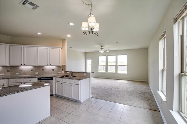 Building Photo - 226 Hot Spring Valley