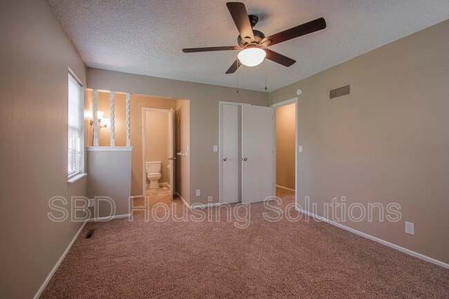 Building Photo - 10408 Smalley Ct