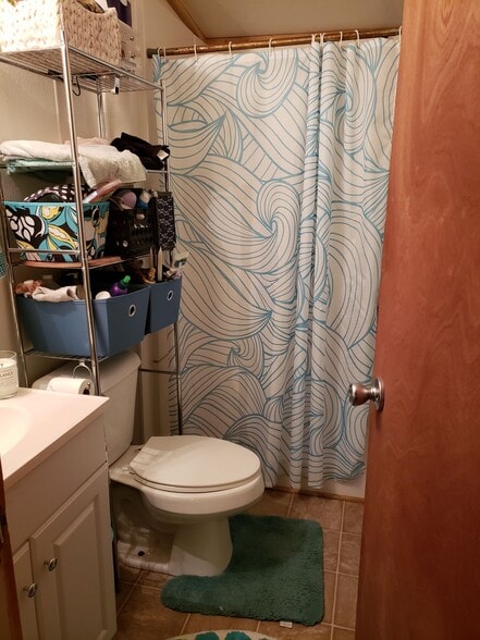 Building Photo - 3737 Junaluska Rd