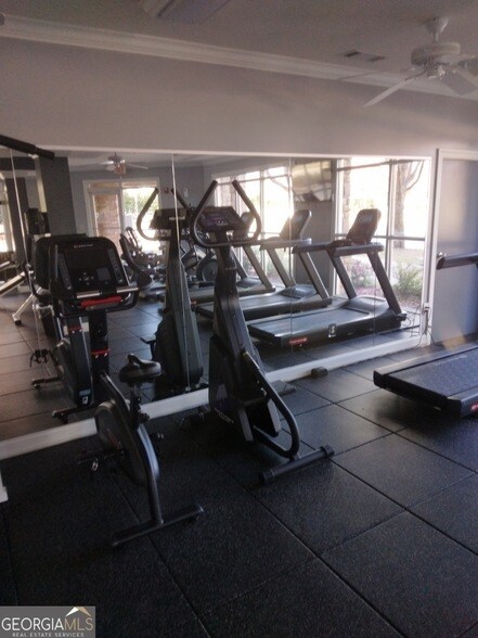 Building Photo - 10 Perimeter Summit Blvd