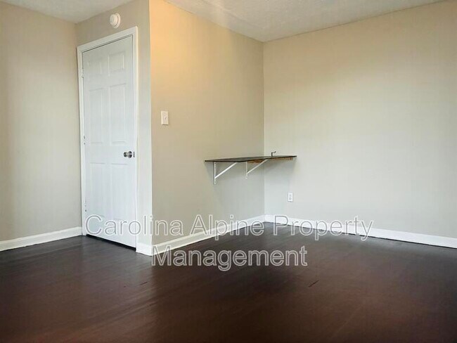 Building Photo - 208 Royster Ave