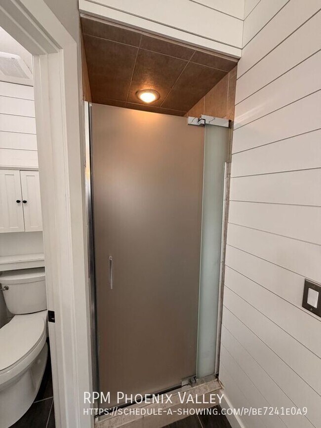 Building Photo - 8461 W Audrey Ln