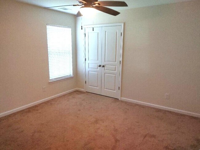 Building Photo - 7255 Rocking Horse Ln