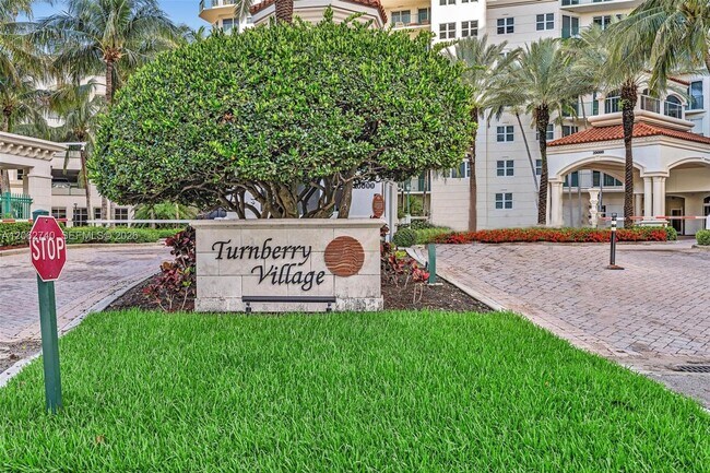Building Photo - 20000 E Country Club Dr