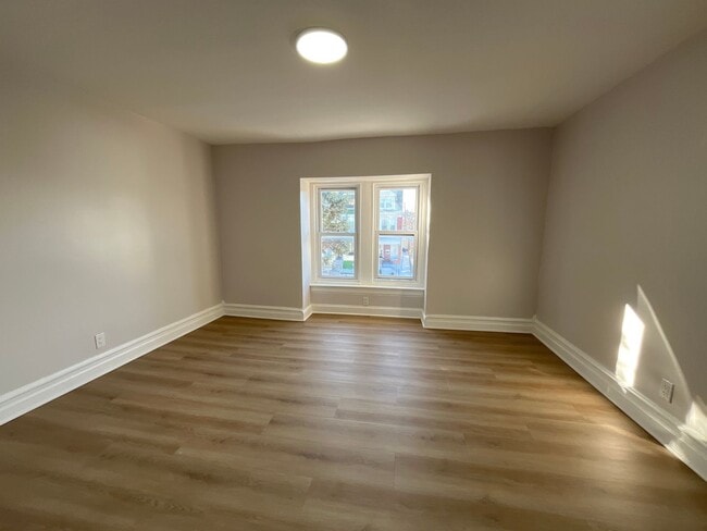 Building Photo - Completely renovated Allentown home offering the feel of brand-new construction