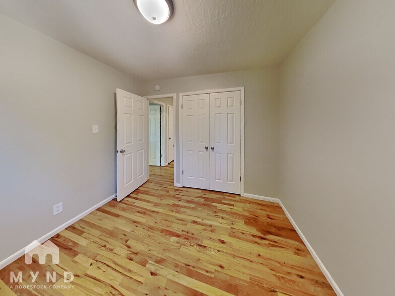 Building Photo - 3450 Pierremont Rd