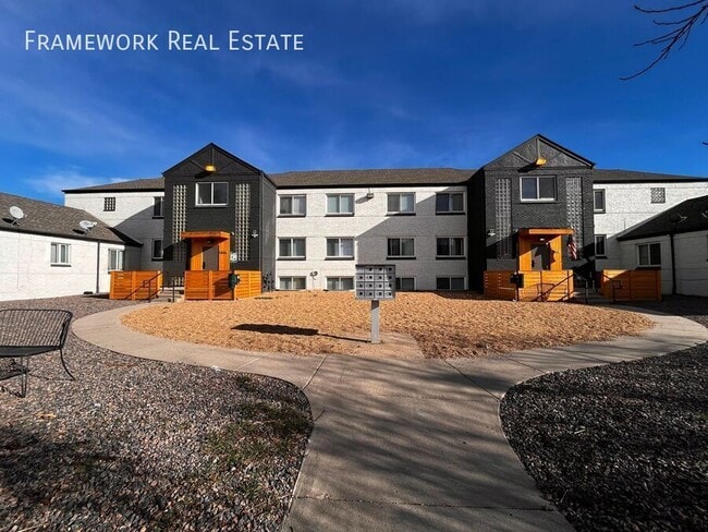 Building Photo - 1524 Wabash St