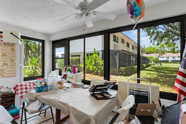 Building Photo - 7890 Lago Del Mar Dr