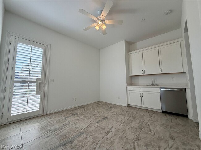 Building Photo - 313 Meadow Brush Pl