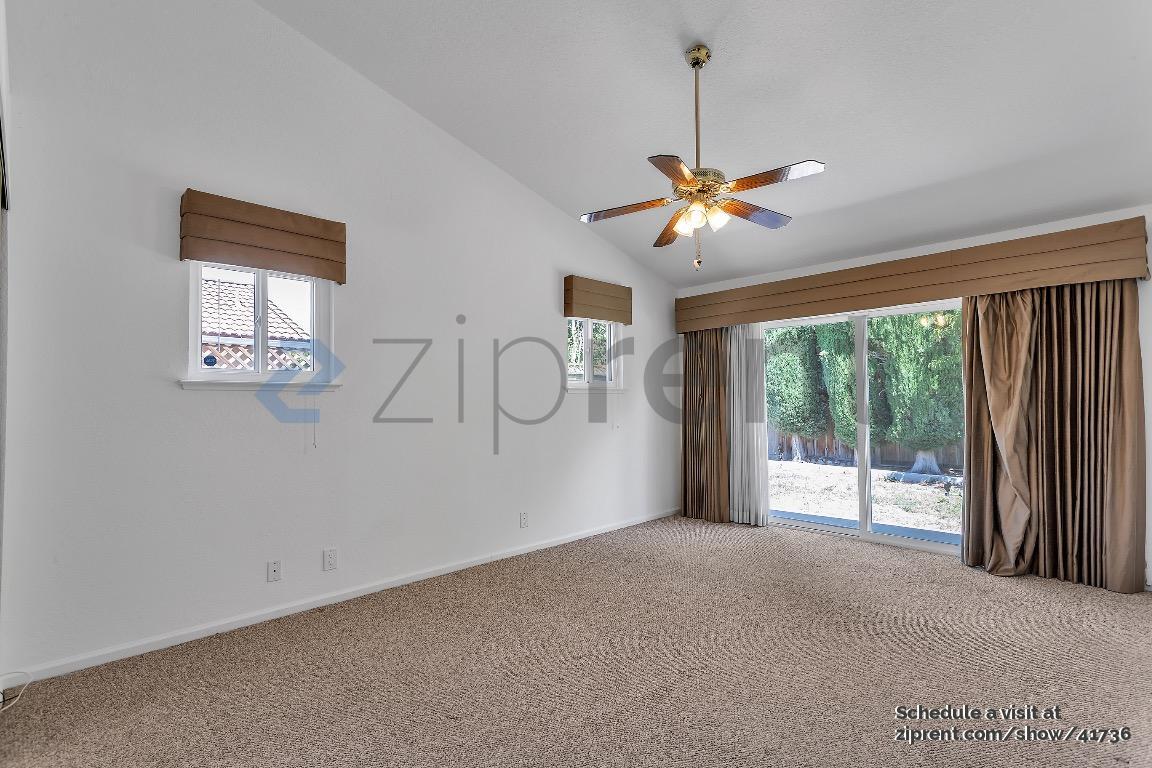 Building Photo - 10034 River Oaks Dr