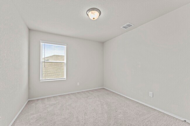 Building Photo - 7115 Mesa Cliffs