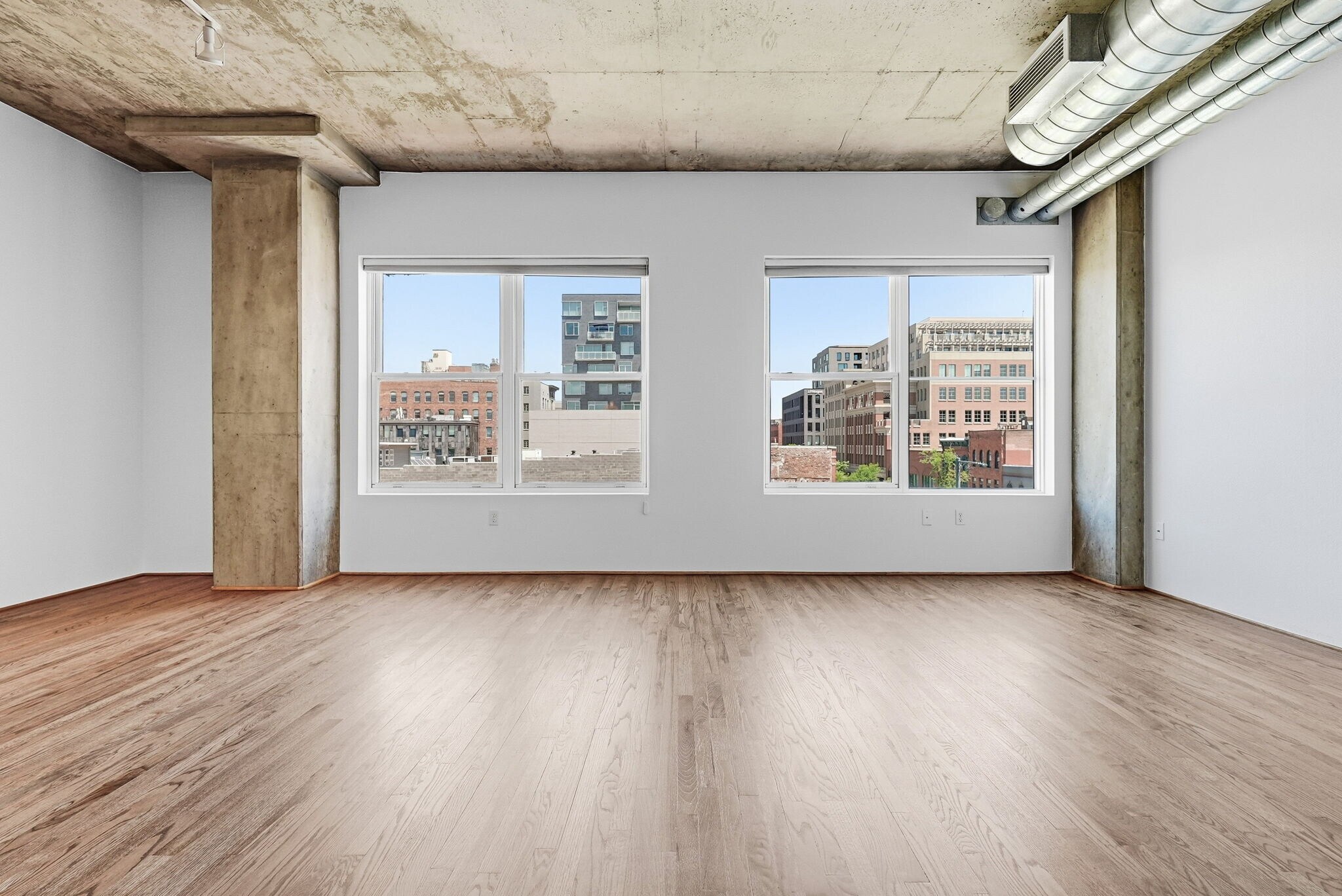 Building Photo - 1499 Blake St