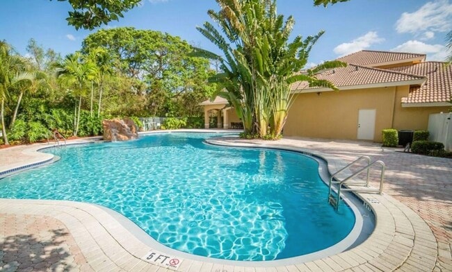 Building Photo - 5580 NW 61st St