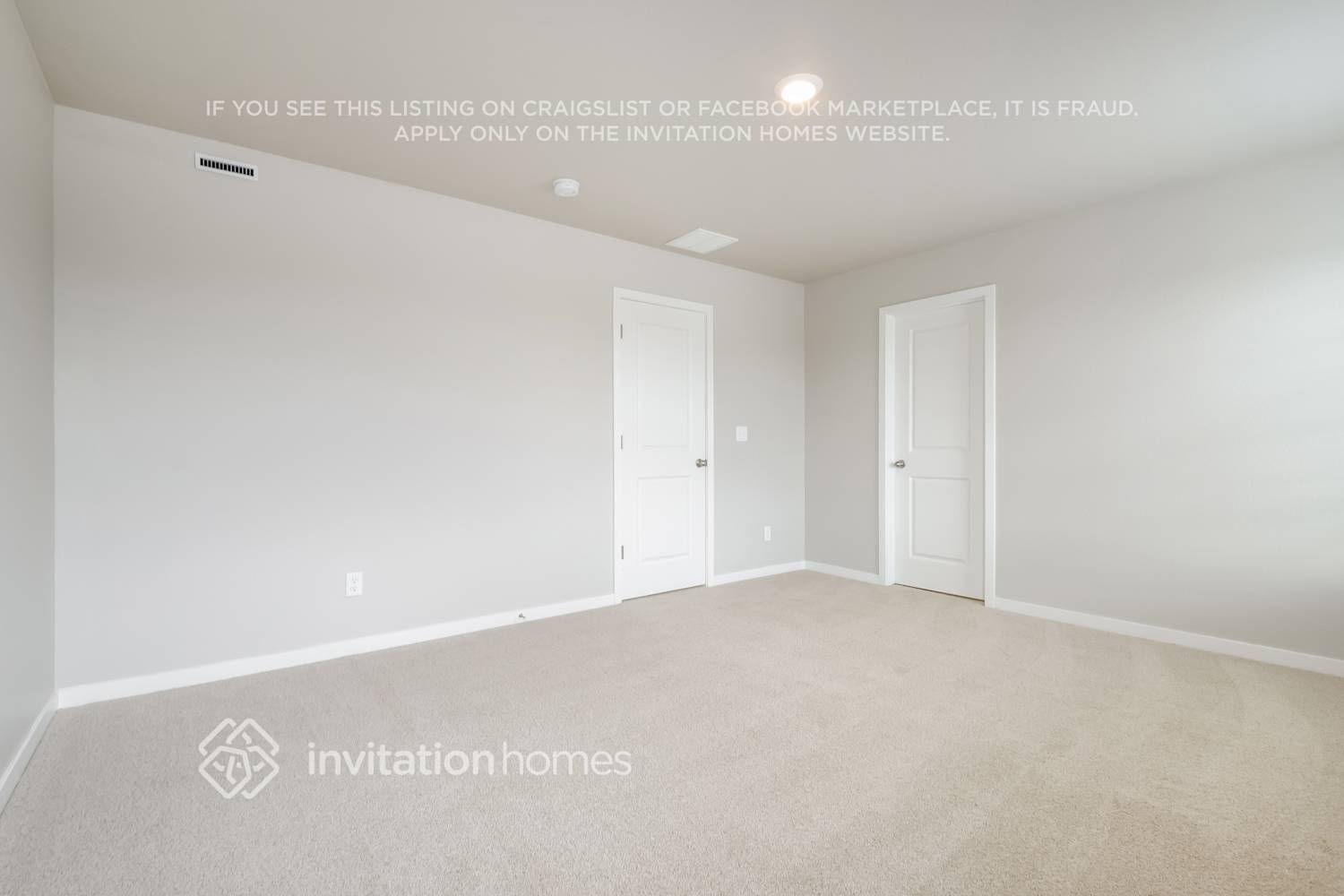 Building Photo - 7211 Dolores Ave