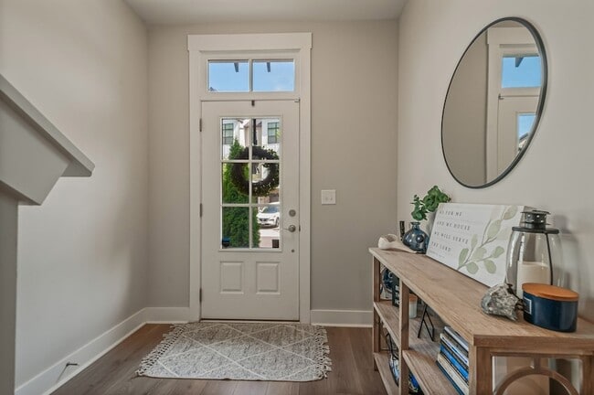 Building Photo - 207 Stonecrest Cir