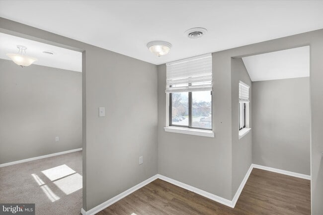 Building Photo - 46-6-46 Holly Dr