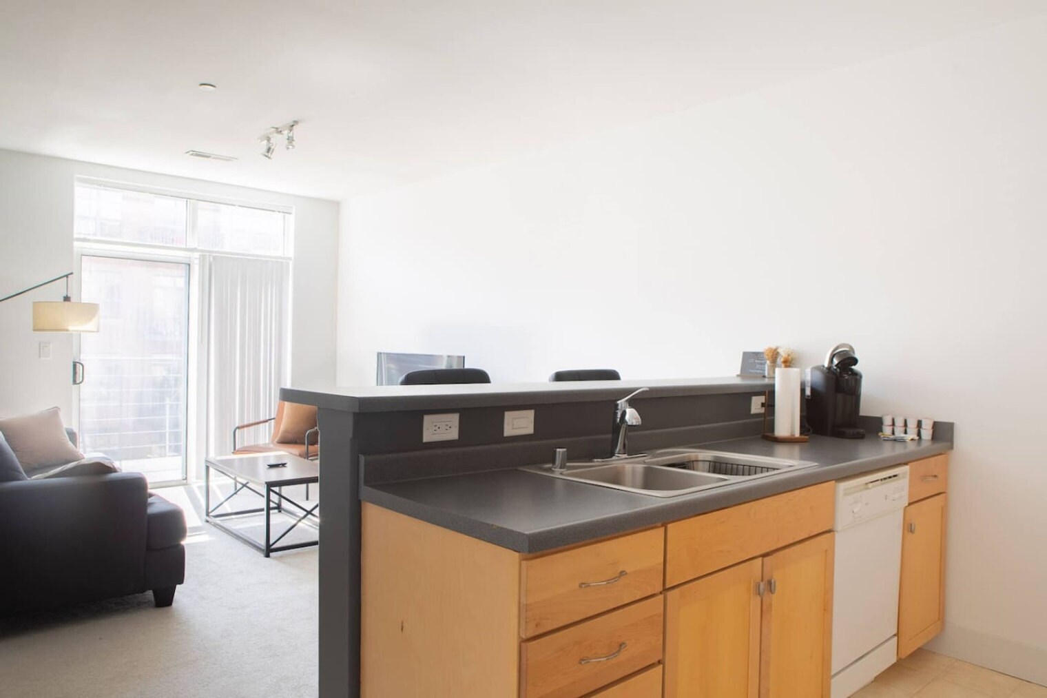 Building Photo - 132 N Jefferson St