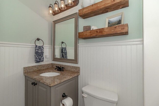 Building Photo - 5461 Everlook Cir